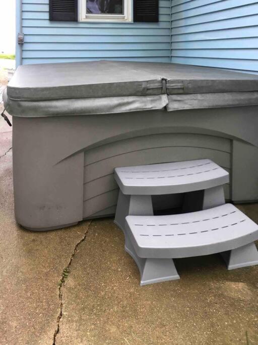 فيلا Caddy Corner Has A Hot Tub Just Outside Of Town فرنتش ليك المظهر الخارجي الصورة
